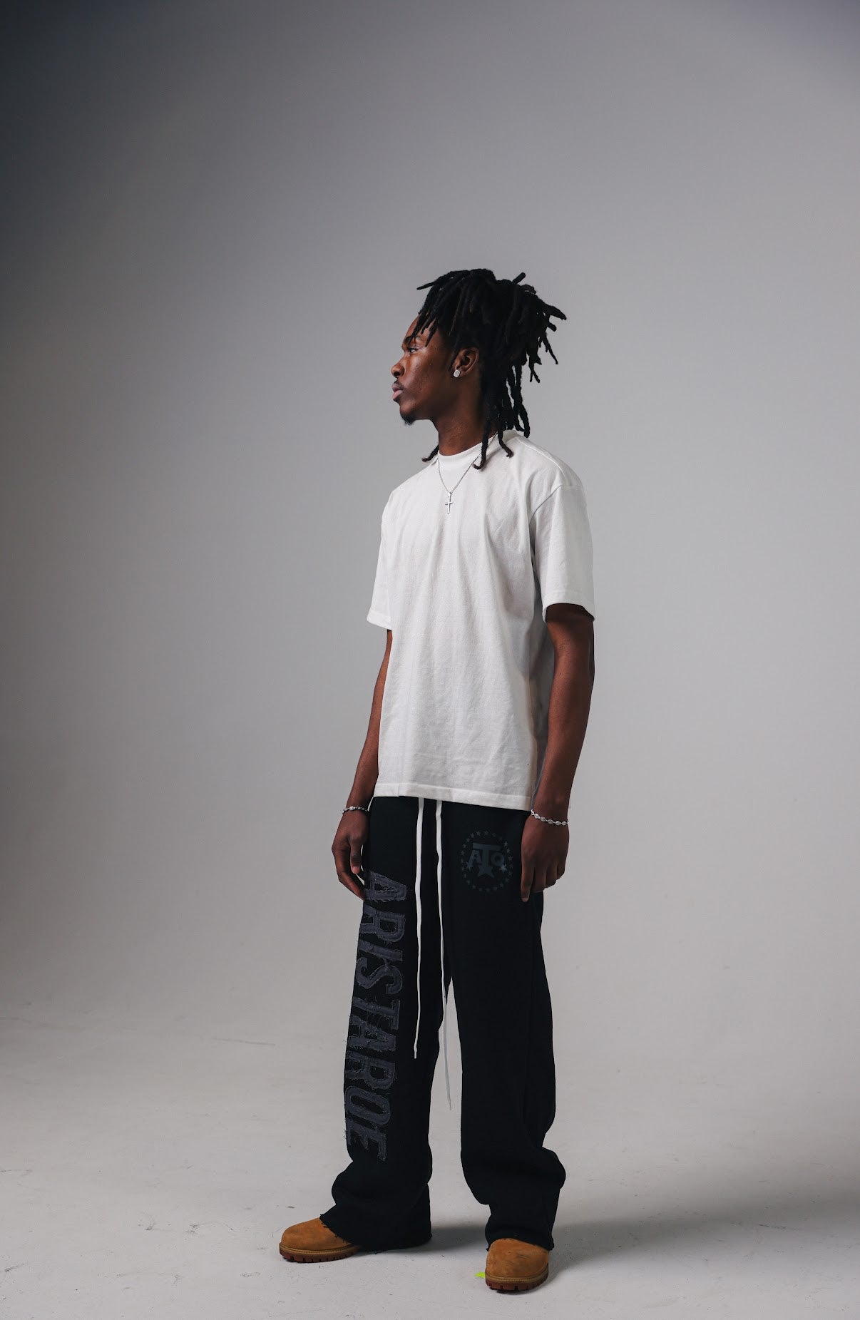 BLACK ATQ SWEATS (V2)